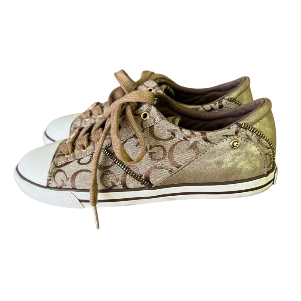 Guess Women's Tan & Brown Faux Leather Zip Sneakers
WGHartly 2-C Blue Size 7.5